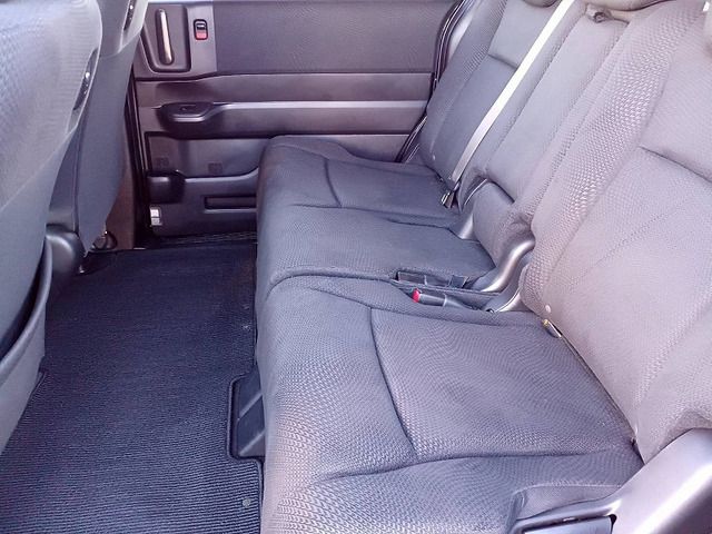 HONDA STEPWAGON SPADA 2012