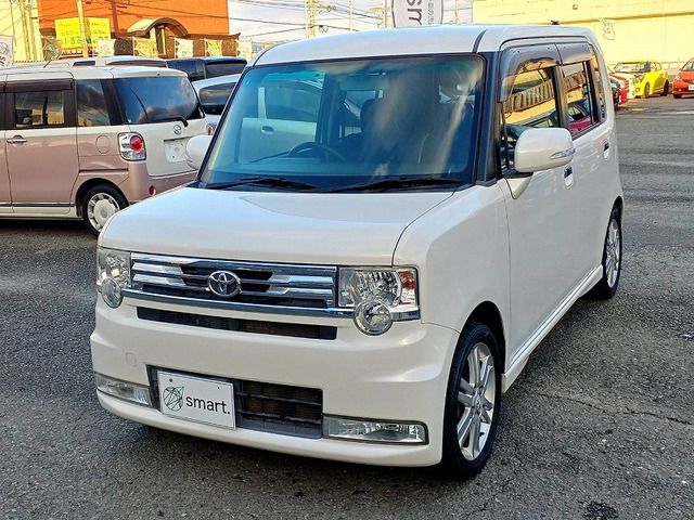 TOYOTA PIXIS SPACE CUSTOM 2011