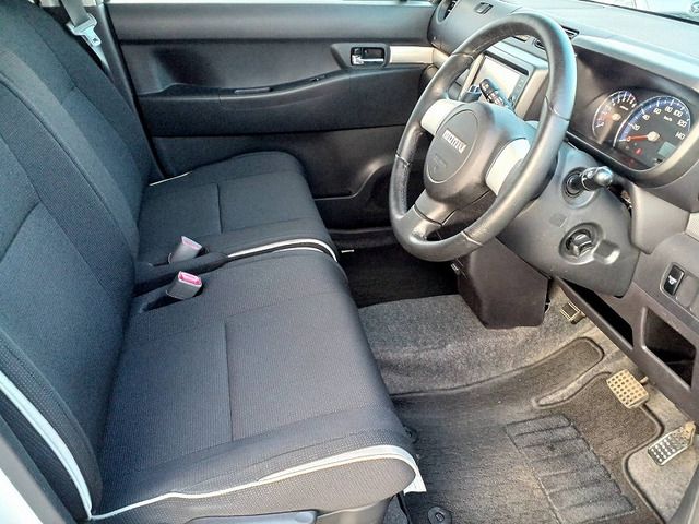 TOYOTA PIXIS SPACE CUSTOM 2011