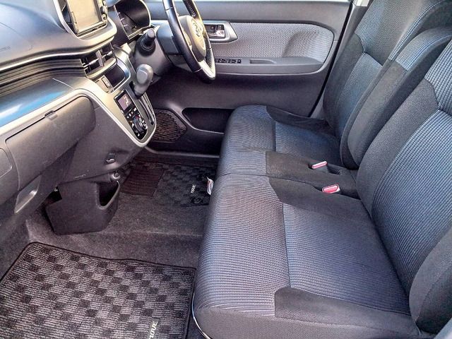 DAIHATSU MOVE CUSTOM 2015