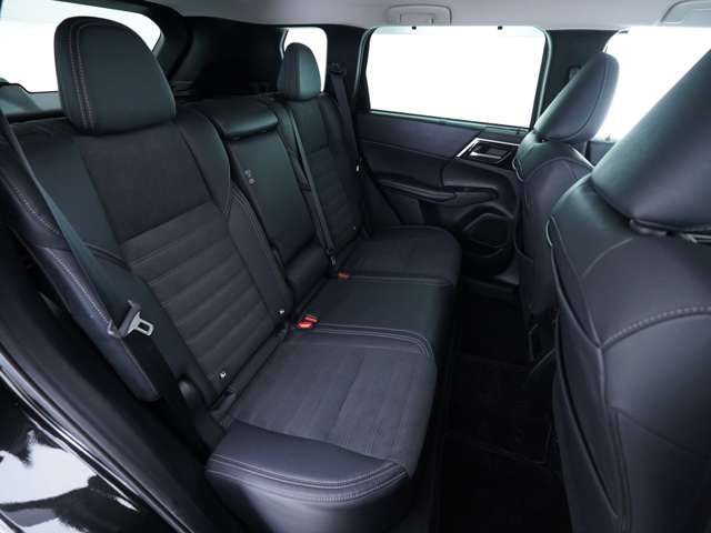 MITSUBISHI OUTLANDER PHEV 2021