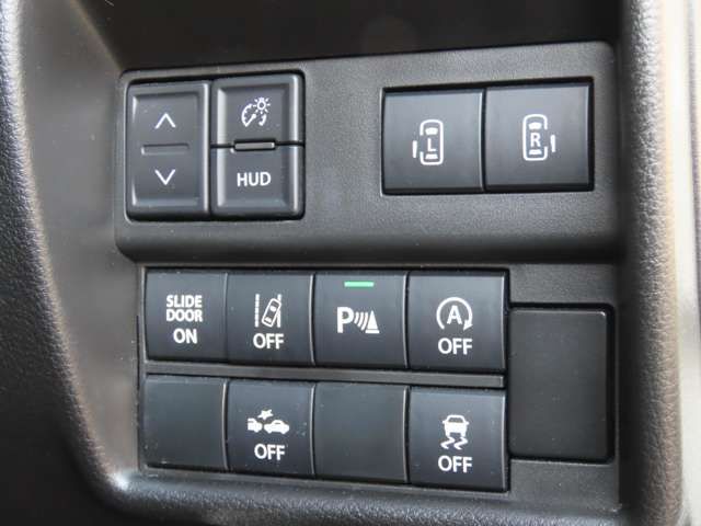 MITSUBISHI DELICA D:2 4WD 2023