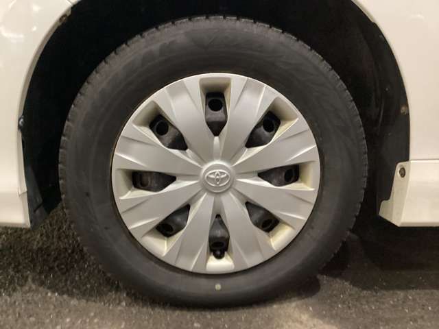 TOYOTA NOAH 4WD 2016