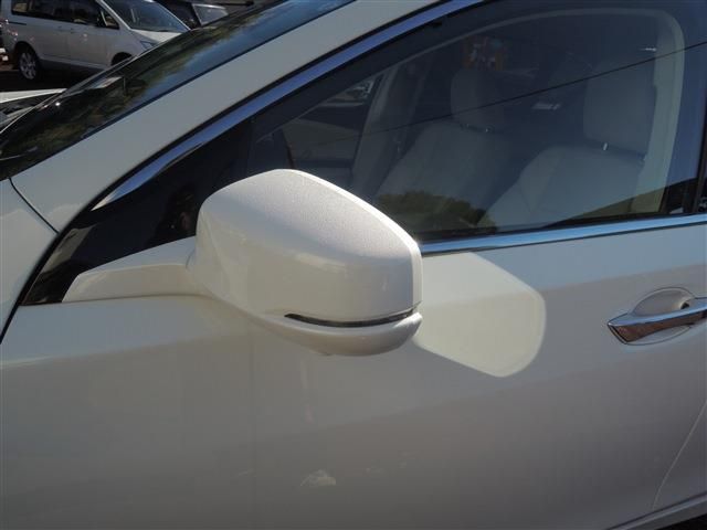 HONDA LEGEND HYBRID 2015