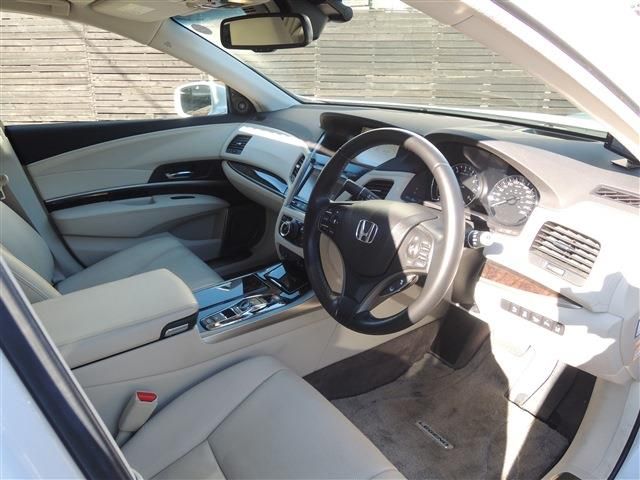 HONDA LEGEND HYBRID 2015