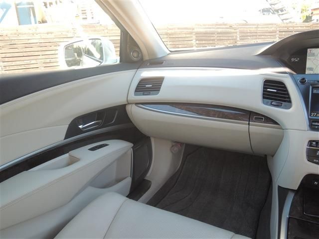 HONDA LEGEND HYBRID 2015