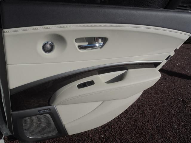 HONDA LEGEND HYBRID 2015