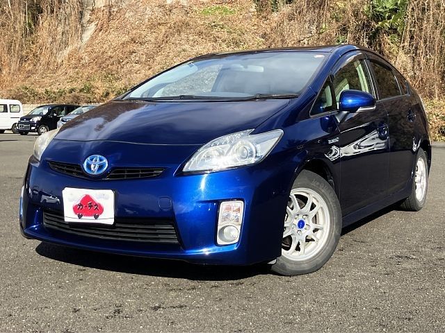 TOYOTA PRIUS 2010