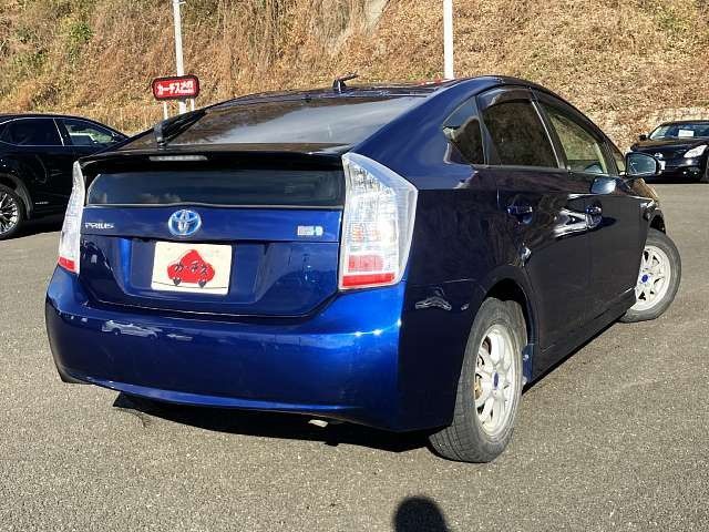 TOYOTA PRIUS 2010