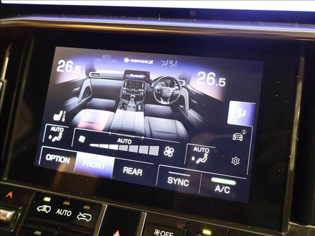 TOYOTA LEXUS LX600 2023