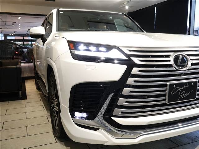 TOYOTA LEXUS LX600 2023