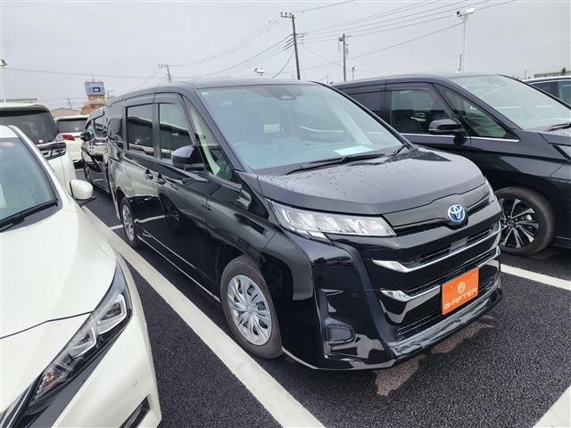 TOYOTA NOAH HYBRID 2025