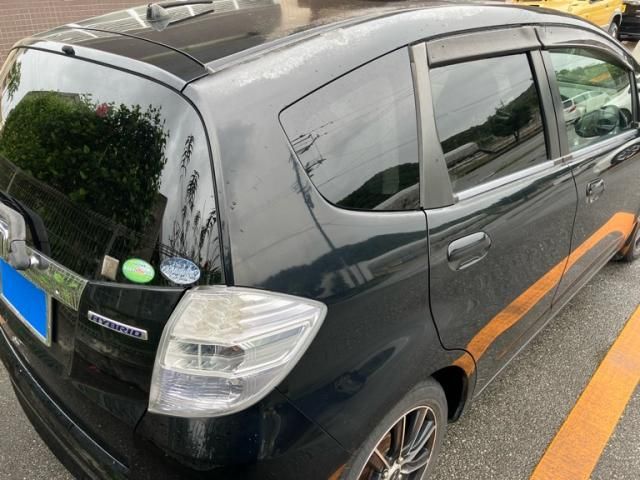 HONDA FIT HYBRID 2011