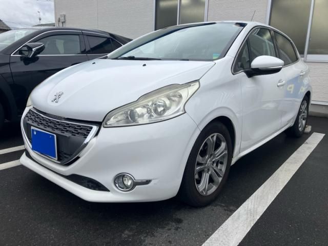 PEUGEOT PEUGEOT 208 2013
