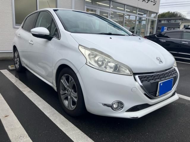 PEUGEOT PEUGEOT 208 2013