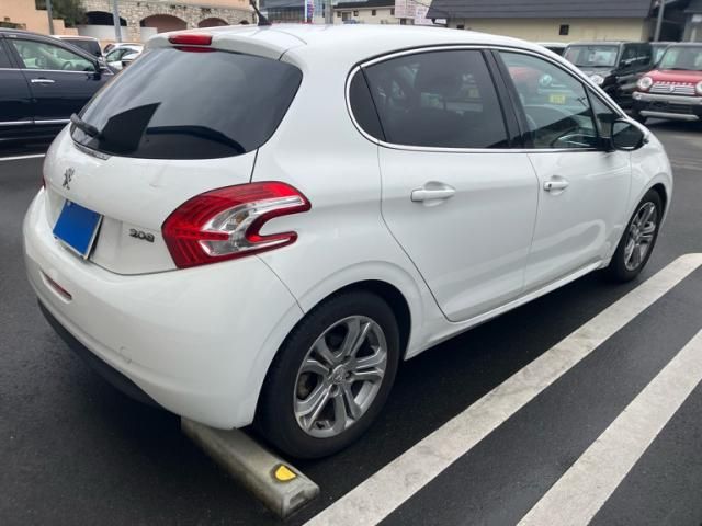 PEUGEOT PEUGEOT 208 2013