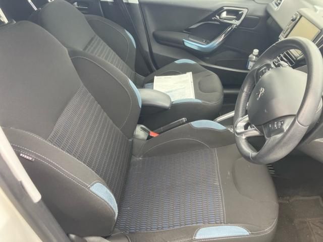PEUGEOT PEUGEOT 208 2013