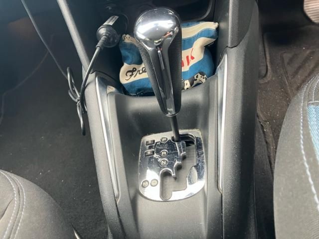 PEUGEOT PEUGEOT 208 2013