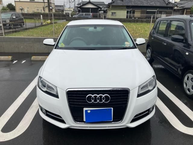 AUDI AUDI A3 SPORTBACK 2012