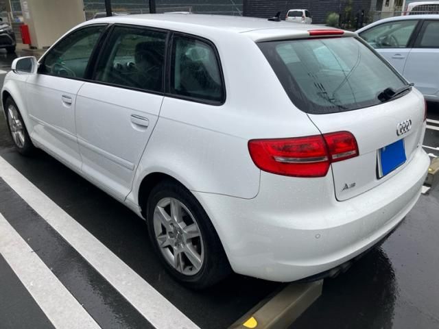 AUDI AUDI A3 SPORTBACK 2012