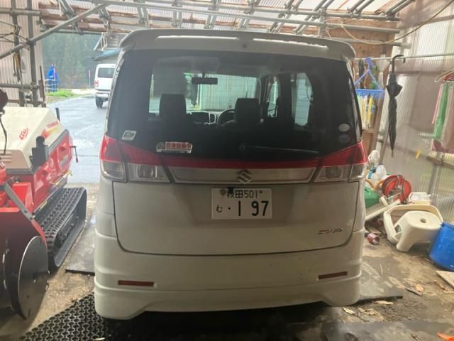 SUZUKI SOLIO 4WD 2011