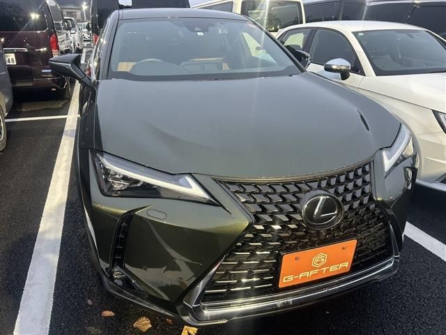 TOYOTA LEXUS UX200 2023