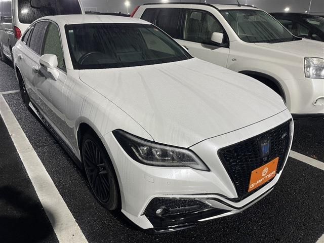 TOYOTA CROWN sedan hybrid 2022