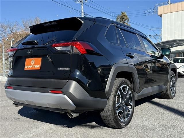 TOYOTA RAV4 4WD 2019