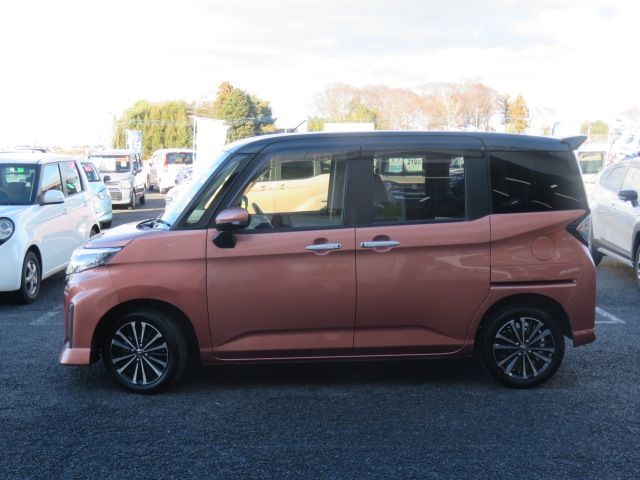 TOYOTA ROOMY 2020
