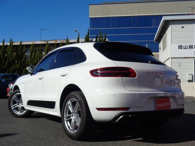 PORSCHE PORSCHE Macan 2015