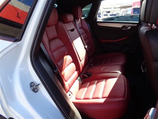 PORSCHE PORSCHE Macan 2015