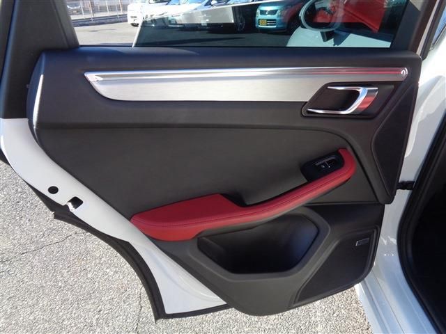 PORSCHE PORSCHE Macan 2015