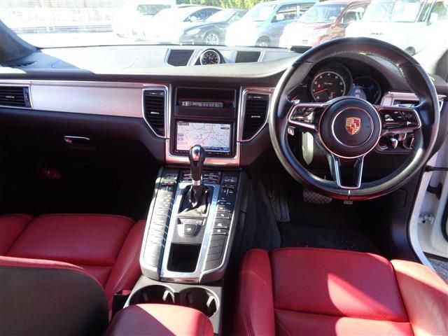 PORSCHE PORSCHE Macan 2015