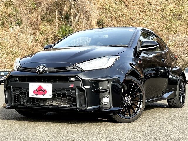 TOYOTA GR YARIS 2022