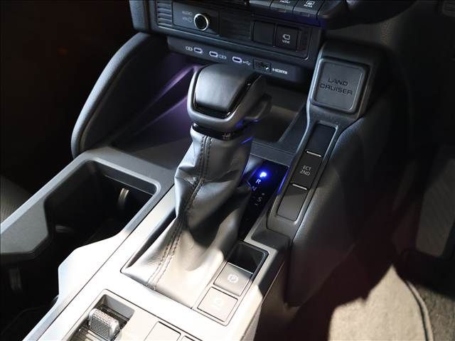 TOYOTA LANDCRUISER 250 2024