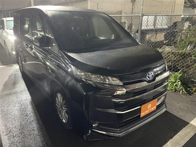 TOYOTA NOAH HYBRID 2022