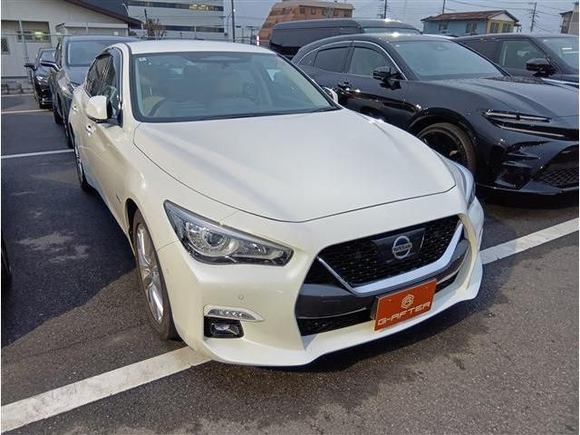 NISSAN SKYLINE HYBRID 2020