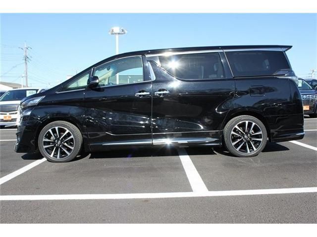 TOYOTA VELLFIRE 2016