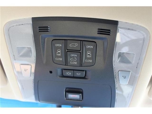 TOYOTA VELLFIRE 2016