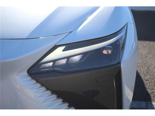 TOYOTA LEXUS RZ450e 2023