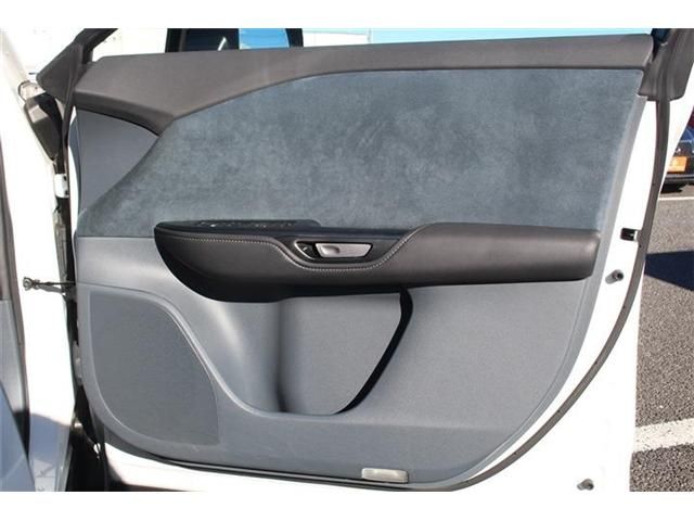 TOYOTA LEXUS RZ450e 2023