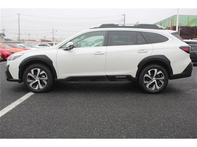 SUBARU LEGACY OUTBACK 2023