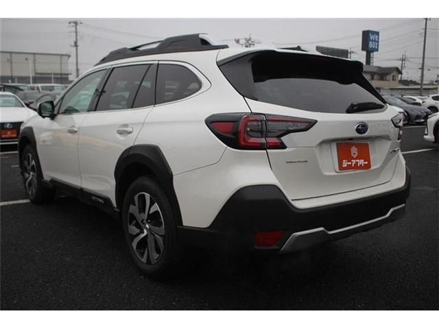 SUBARU LEGACY OUTBACK 2023