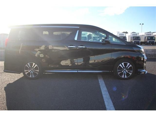 TOYOTA ALPHARD 2020