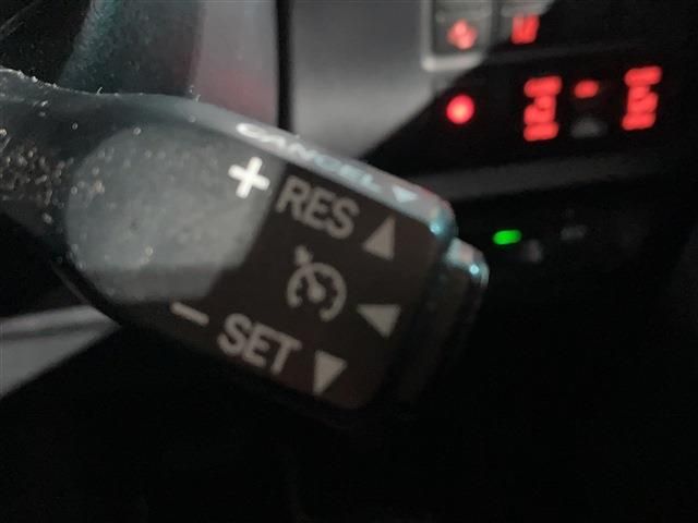 TOYOTA VOXY 4WD 2019