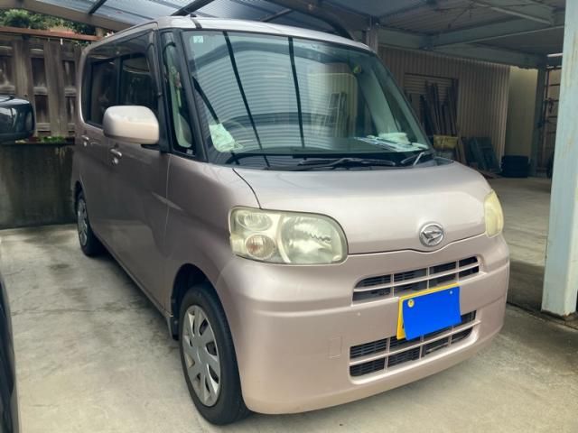 DAIHATSU TANTO 2011