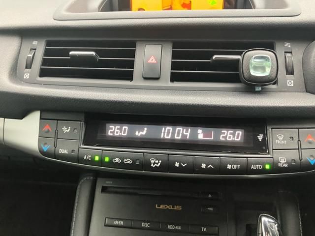 TOYOTA LEXUS CT200h 2011