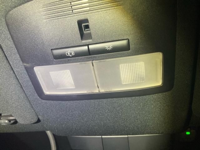 TOYOTA HARRIER 2WD 2017