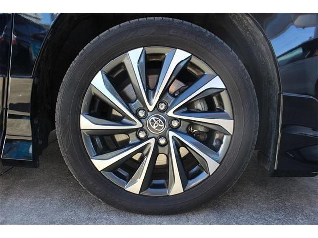 TOYOTA VOXY HYBRID 2023