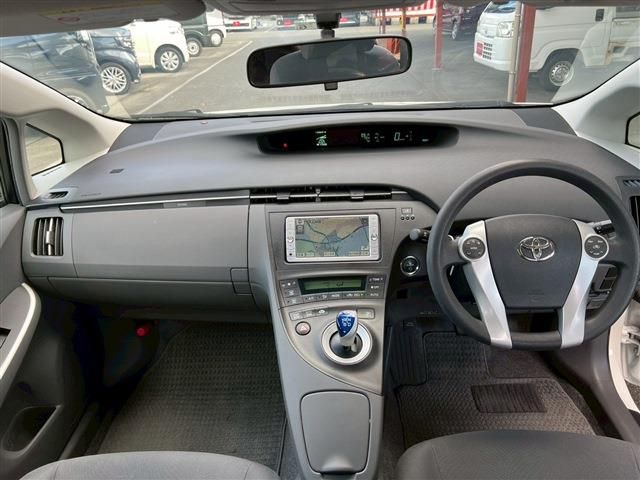 TOYOTA PRIUS 2010